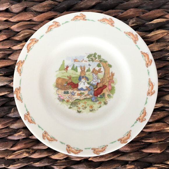 Royal Doulton Bunnykins Plate in Picnic Scene Pattern - Picture 1 of 8